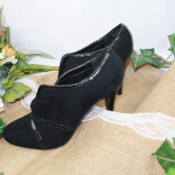 Brand New Jaclyn Smith Women's Heels Color Black Size 8.5 - Picture 4 of 6
